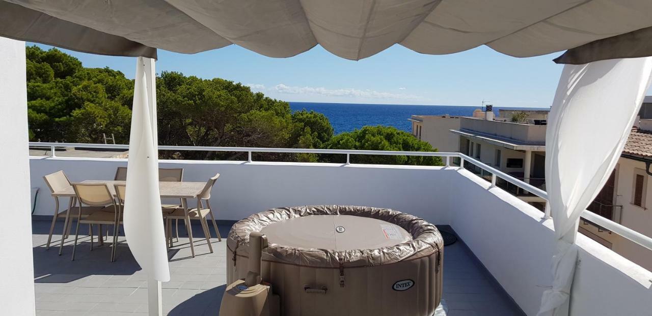 Sonne & Meerblick Aus 40 Grad Heissem Whirlpool Geniessen - Zentral Am Hafen Und Dennoch Ruhig Cala Ratjada  Exterior photo